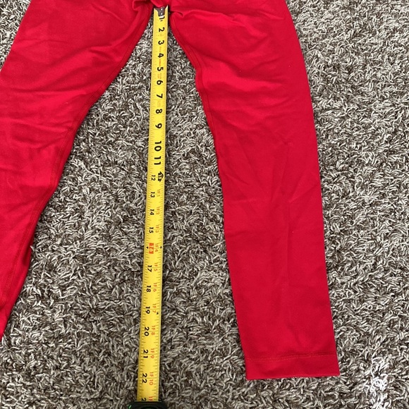 Lululemon - Picture 5 of 5